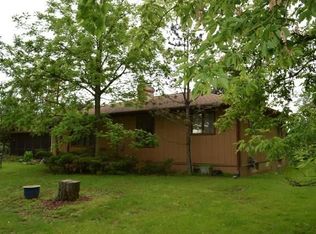 2923 Cedar Dr NE, Solon, IA 52333