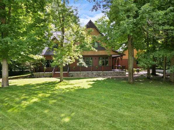 5104 N Bobwhite Dr, Warsaw, IN 46582