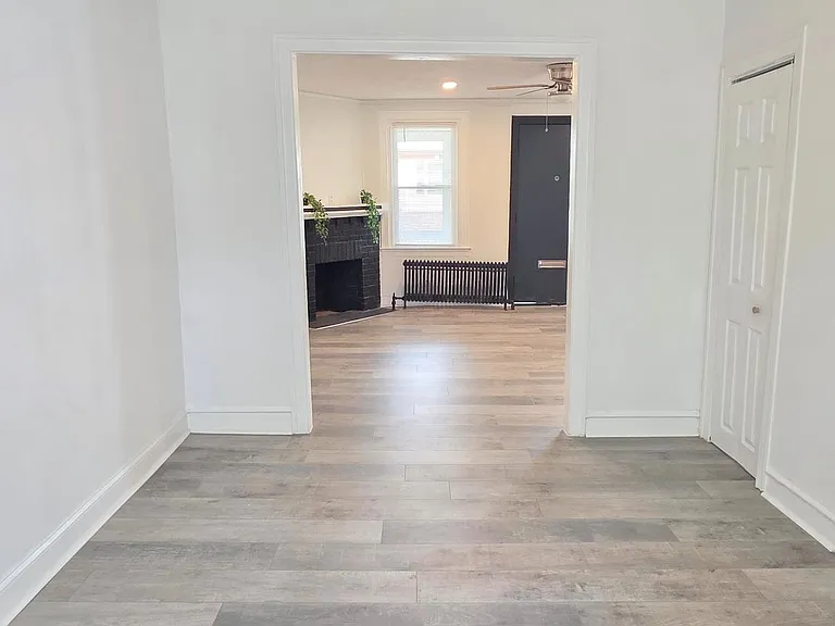 1108 E Stafford St — Photo 14