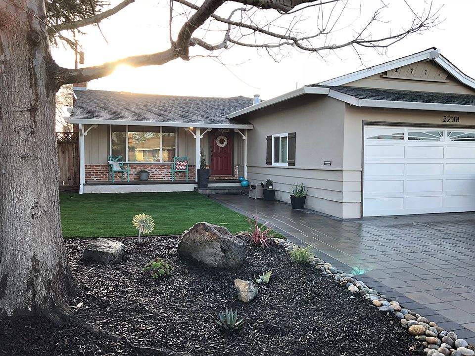 1st image of 2238 Portsmouth Way