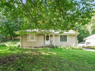 150 Bell St, Excelsior, MN 55331