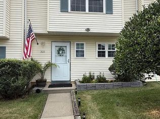 325 Kingsbridge Ct, Old Bridge, NJ 08857