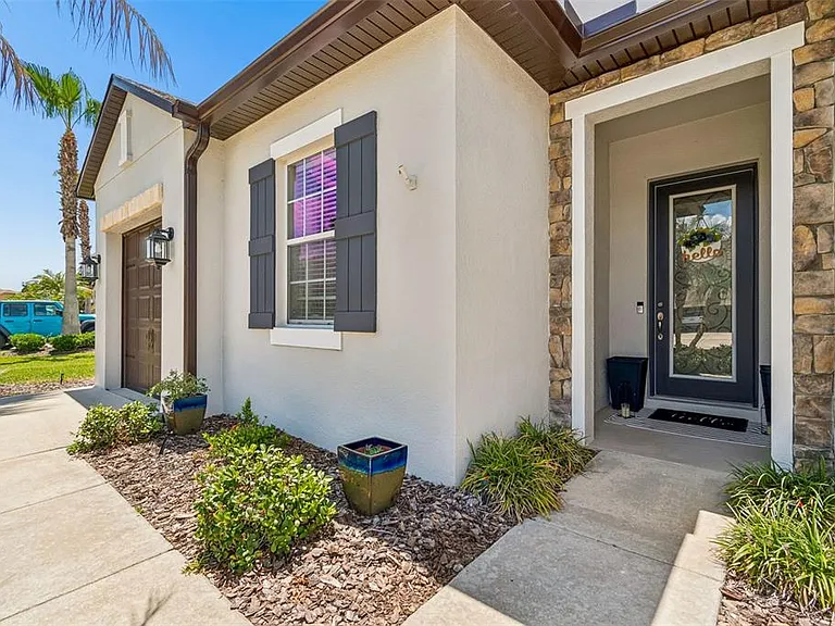 4123 Windcrest Dr — Photo 3