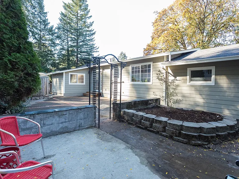 5262 Rosewood St — Photo 38