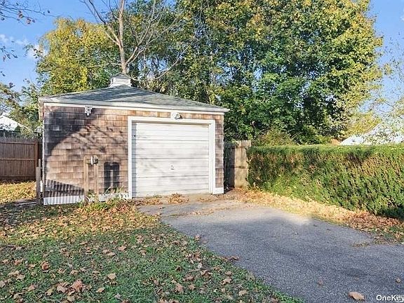 4th image of 100 Terry Ct