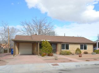 2327 Hendola Dr NE, Albuquerque, NM 87110
