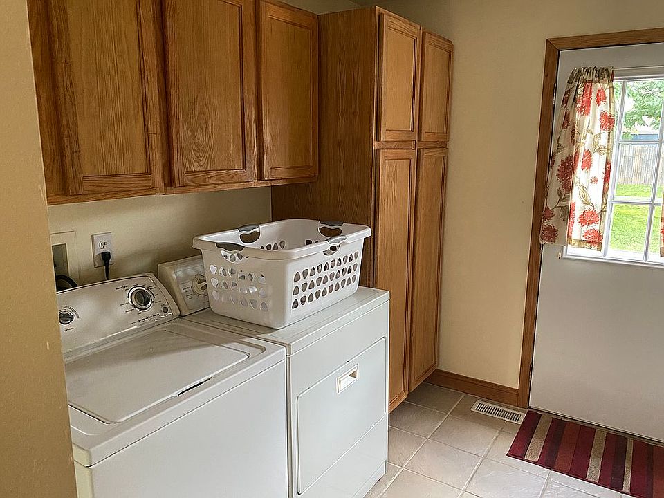 Laundry / Mud Room
