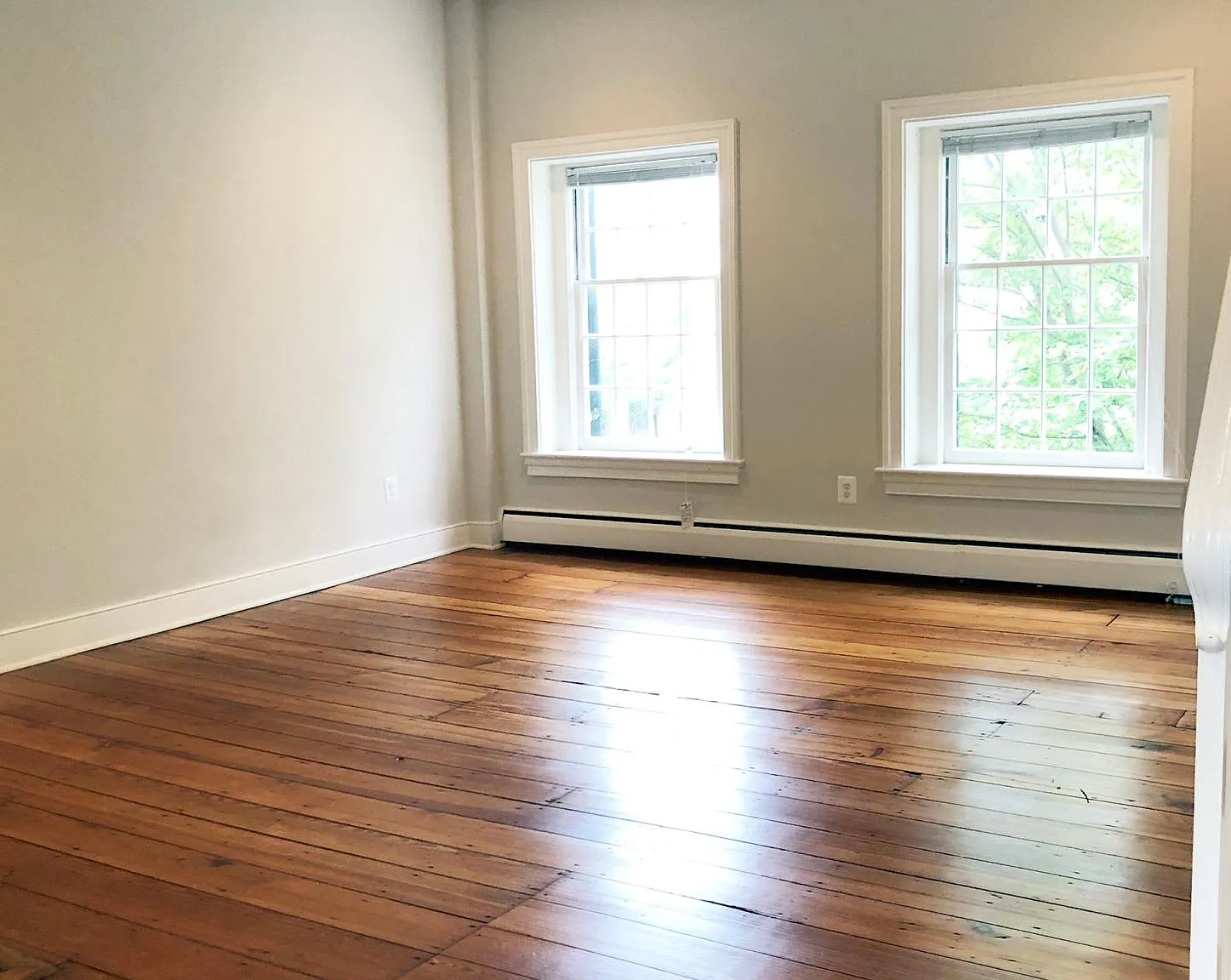 2 bed, 800 sqft, $3,490 — Photo 2