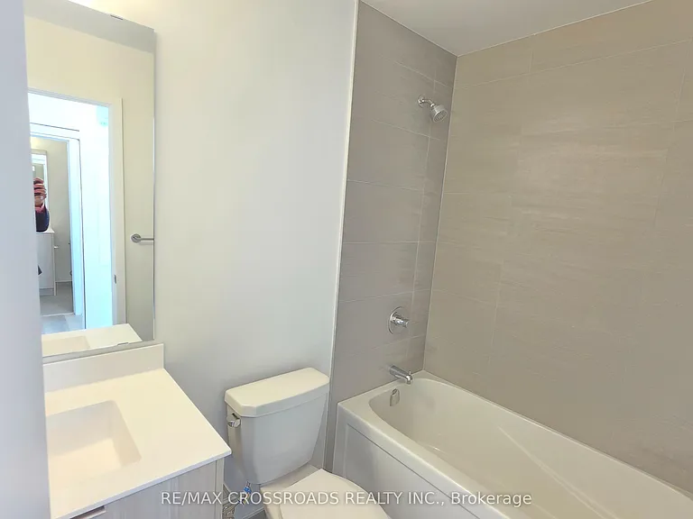 20 Deans Dr #902 — Photo 41