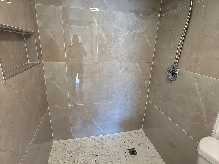 6736 Palmetto Cir S #205 — Photo 3