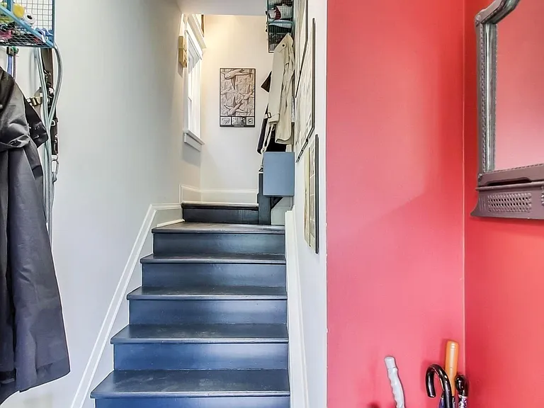 27 Saint Johns Rd — Photo 6