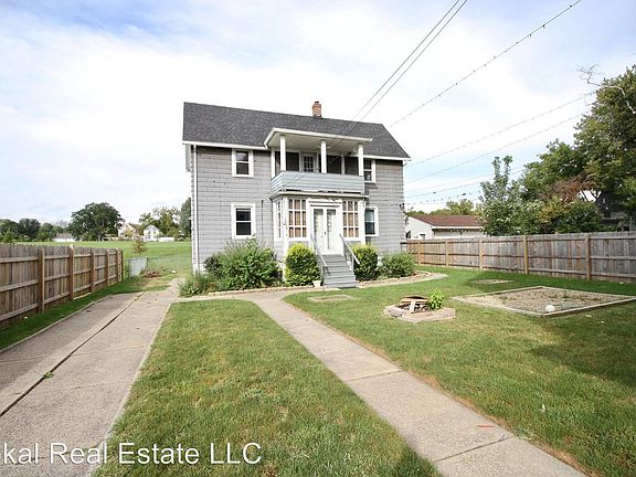 3rd image of 3704 W 15th St #3704 W