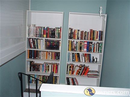 2nd level stair well