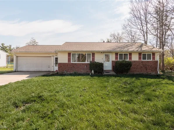 19157 Howe Rd, Strongsville, OH 44136