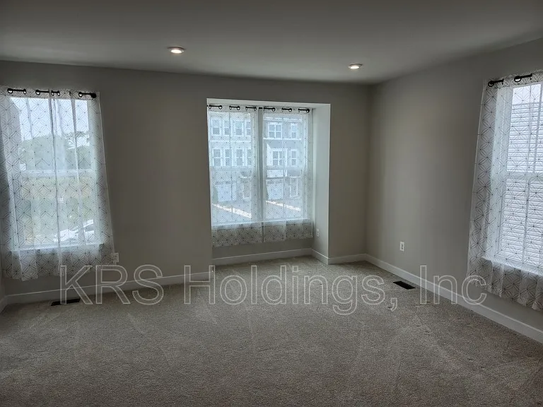 4257 Fountainbridge Ct — Photo 10