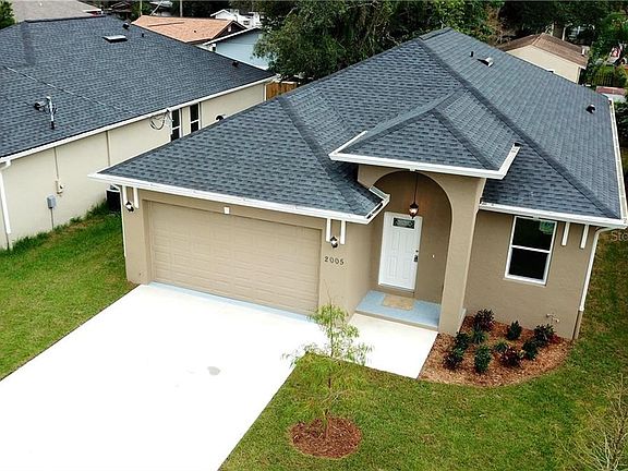 3rd image of 2005 E Wood St