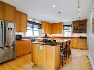 31 Richardson St, Somerville, MA 02145