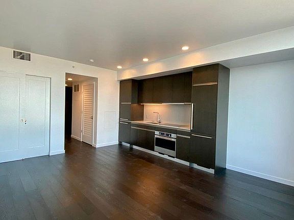 2nd image of 1808 Minor Ave #1609