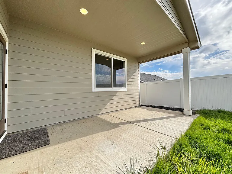 842 Greenfield Dr — Photo 17