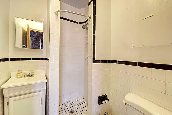 Rented by REAL New York | media 10