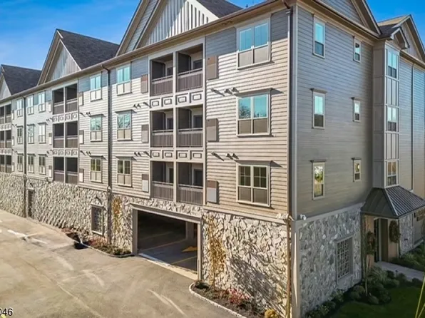 106-108 Montgomery St, Bloomfield, NJ 07003