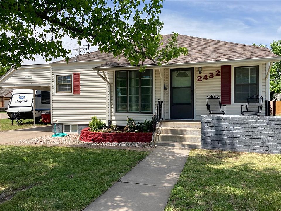 1st image of 2432 Cheyenne Dr