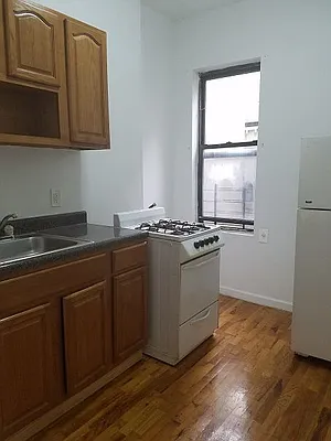 Rented by BRICK & GALO REALTY CORP | media 25