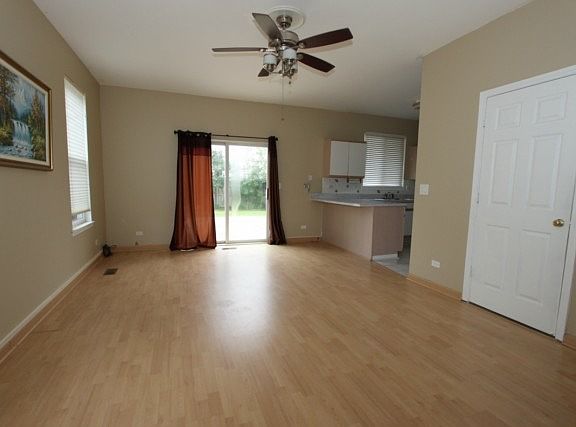 5th image of 3989 Baybrook Dr