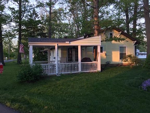 2nd image of 9291 Oakridge Dr