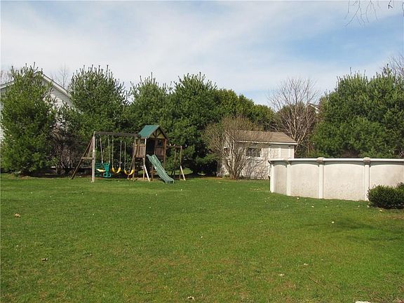 2nd image of 4158 Four Seasons Trl
