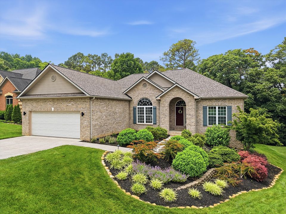1st image of 151 Coyatee Cir