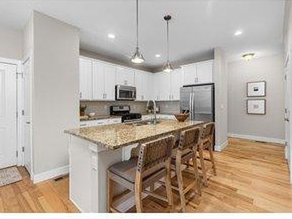 5th image of 653 Grandview Mdws Dr