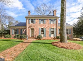 1606 Riverside Dr, Gainesville, GA 30501