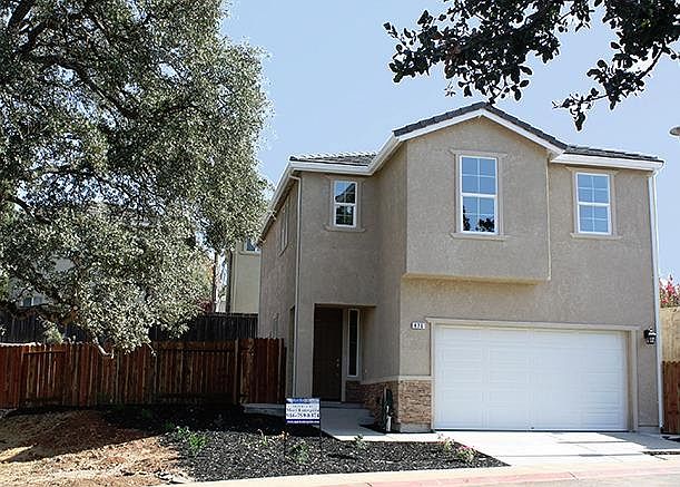 1st image of 676 Loomis Cir Unit 15
