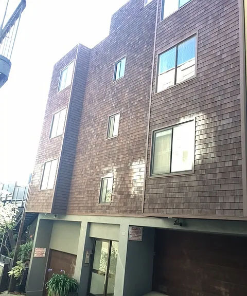 15 — Photo 9