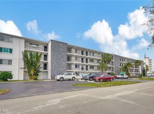 4906 Victoria Dr APT 209, Cape Coral, FL 33904