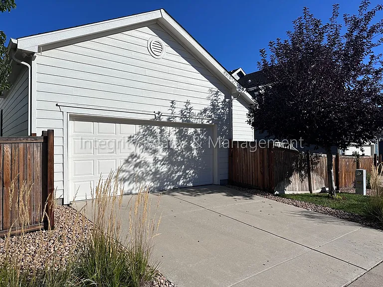 3762 Cadence Dr — Photo 38
