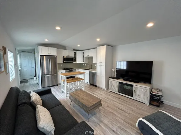 531 Pier Ave, Hermosa Beach, CA 90254