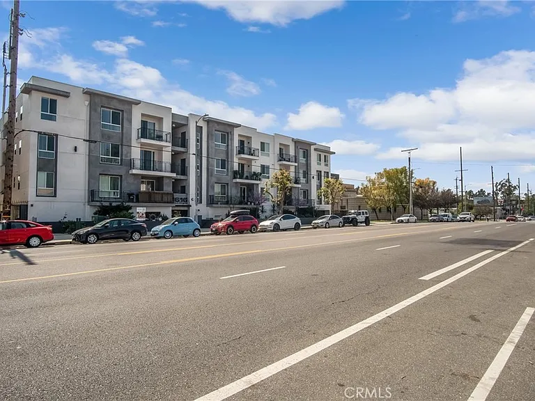 11616 Burbank Blvd #305 — Photo 26