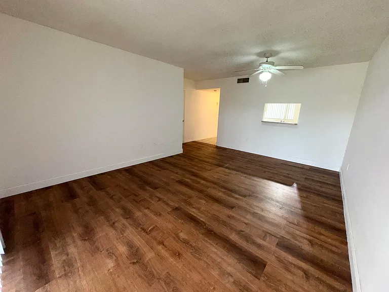 701 N Pine Island Rd #105 — Photo 12