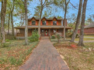 140 April Waters Dr W, Montgomery, TX 77356