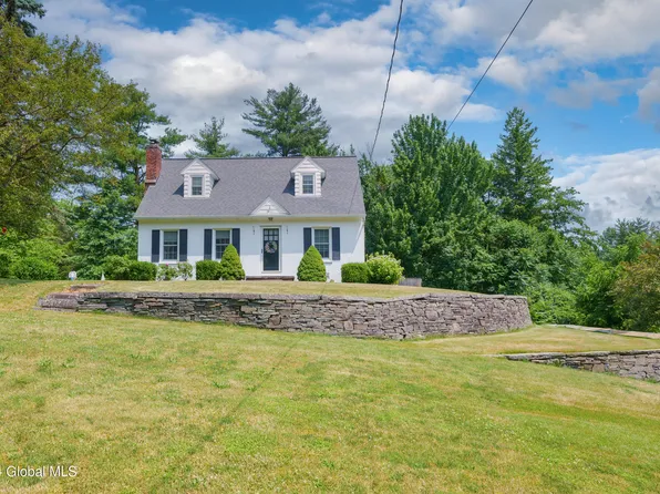 11 Beaver Dam Road, Selkirk, NY 12158