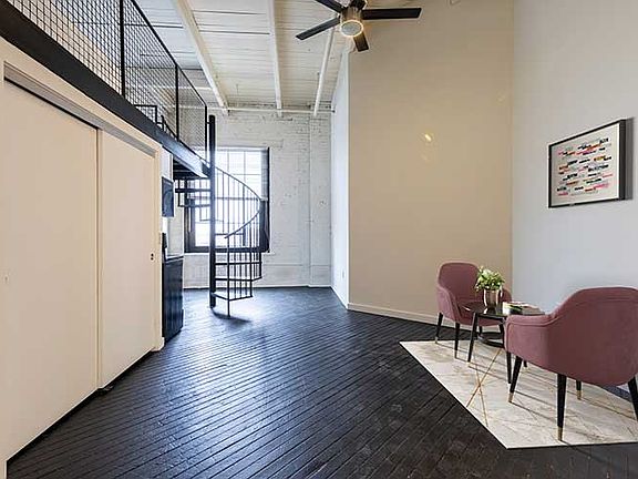 5th image of 419 Finzer St APT 210