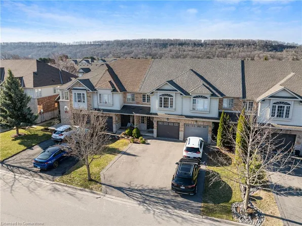 37 Elderberry Ave, Grimsby, ON L3M 5R5