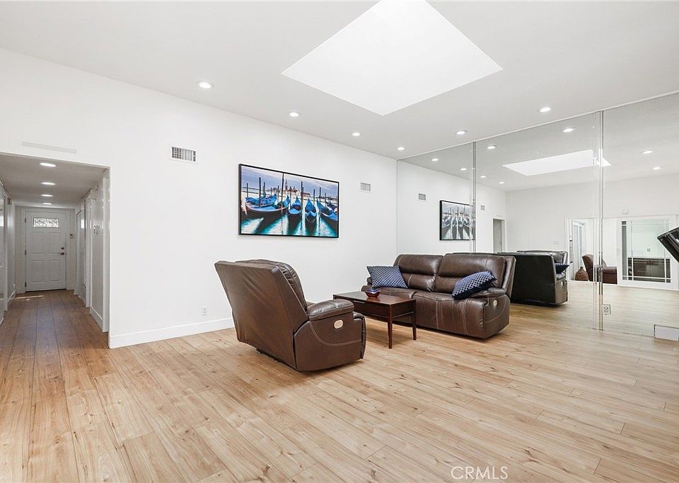 1st image of 24 Rockrose Way