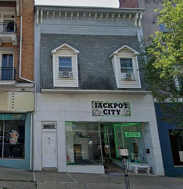 1st image of 148 Grant Ave