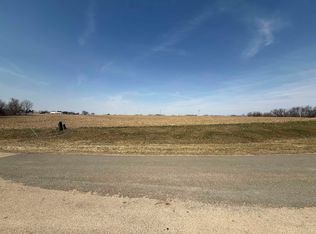 5412 N Timber Ridge Rd, Lena, IL 61048
