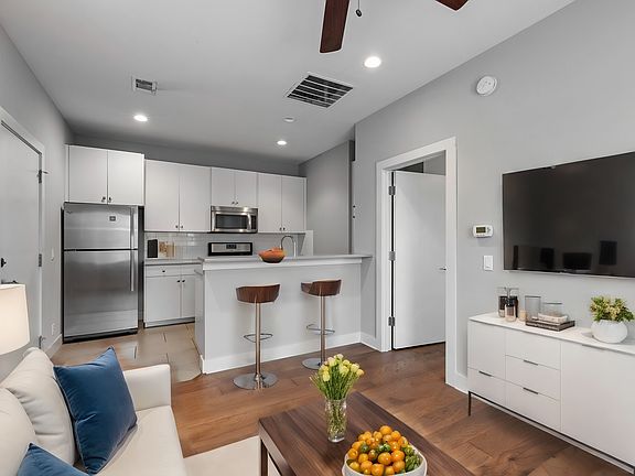 2nd image of 5402 Avenue F APT B