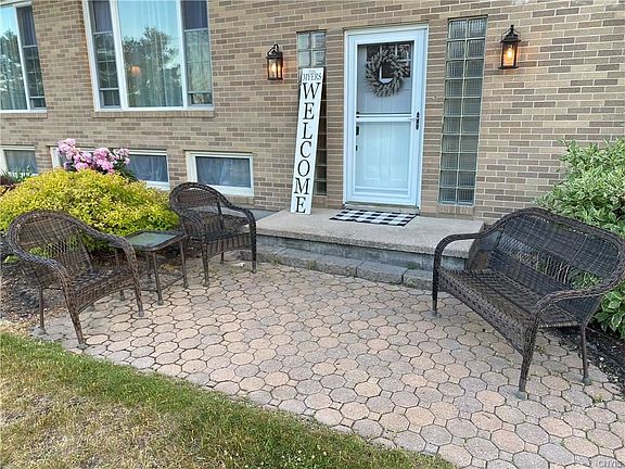 4th image of 15089 Heritage Dr