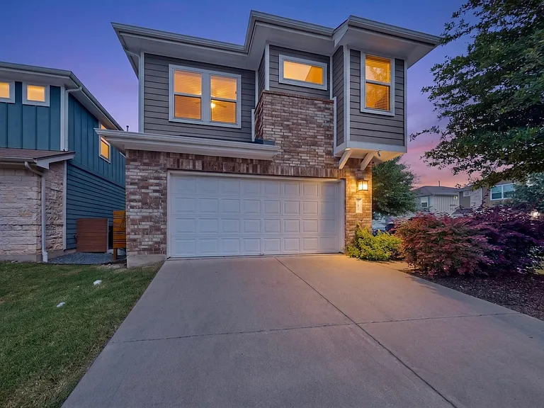 5915 Swayden Ln — Photo 1